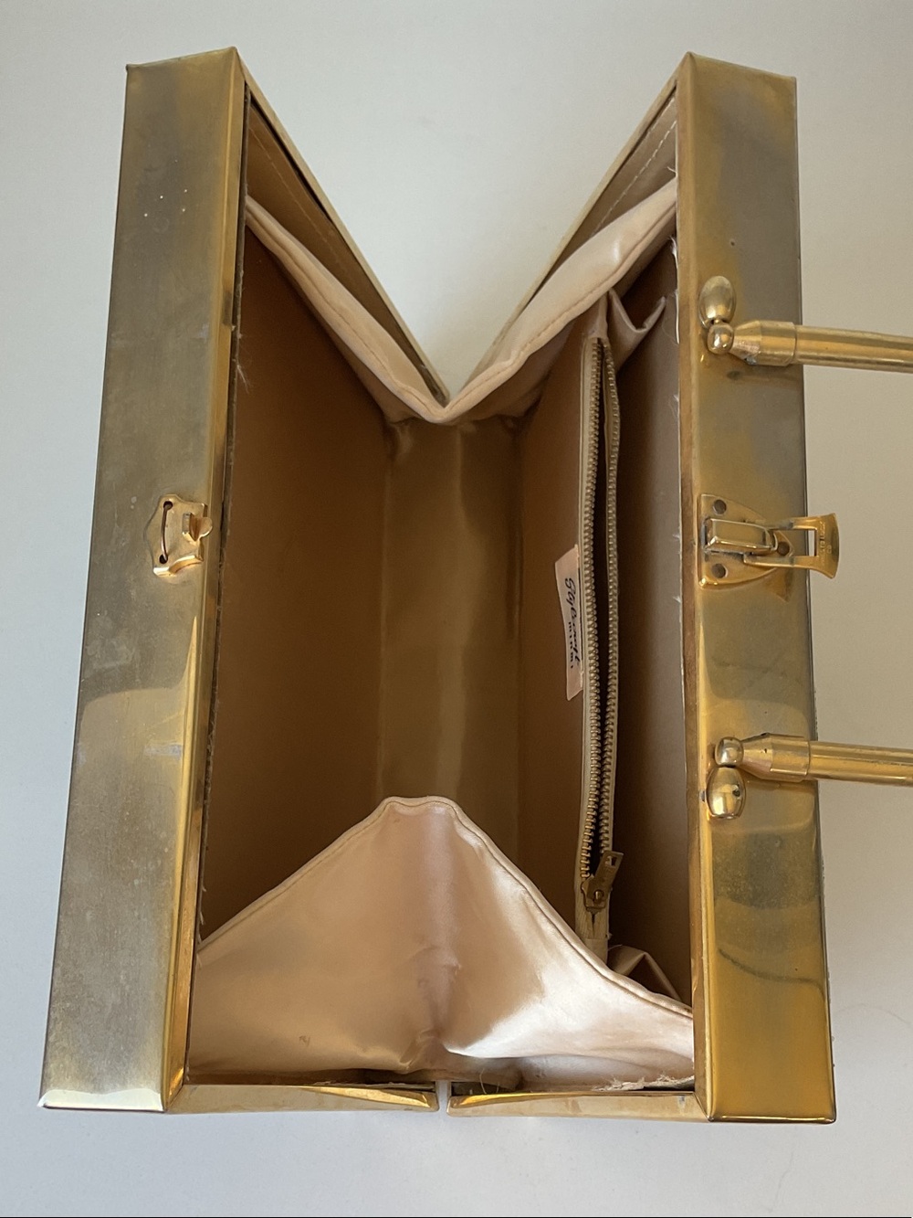 Vintage STYLECRAFT of Miami Gold Metal & Green Velvet Mid-Century Box Handbag - Picture 7 of 16